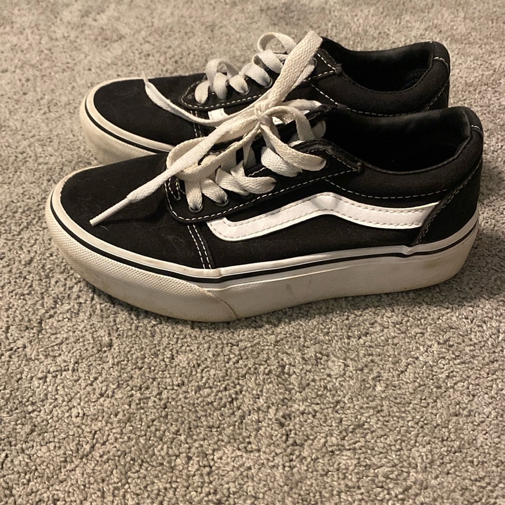 Girls vans platform sneakers